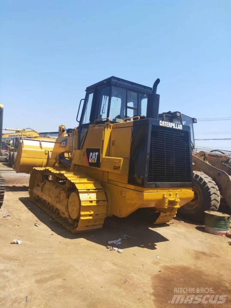 CAT 973 Pásové nakladače