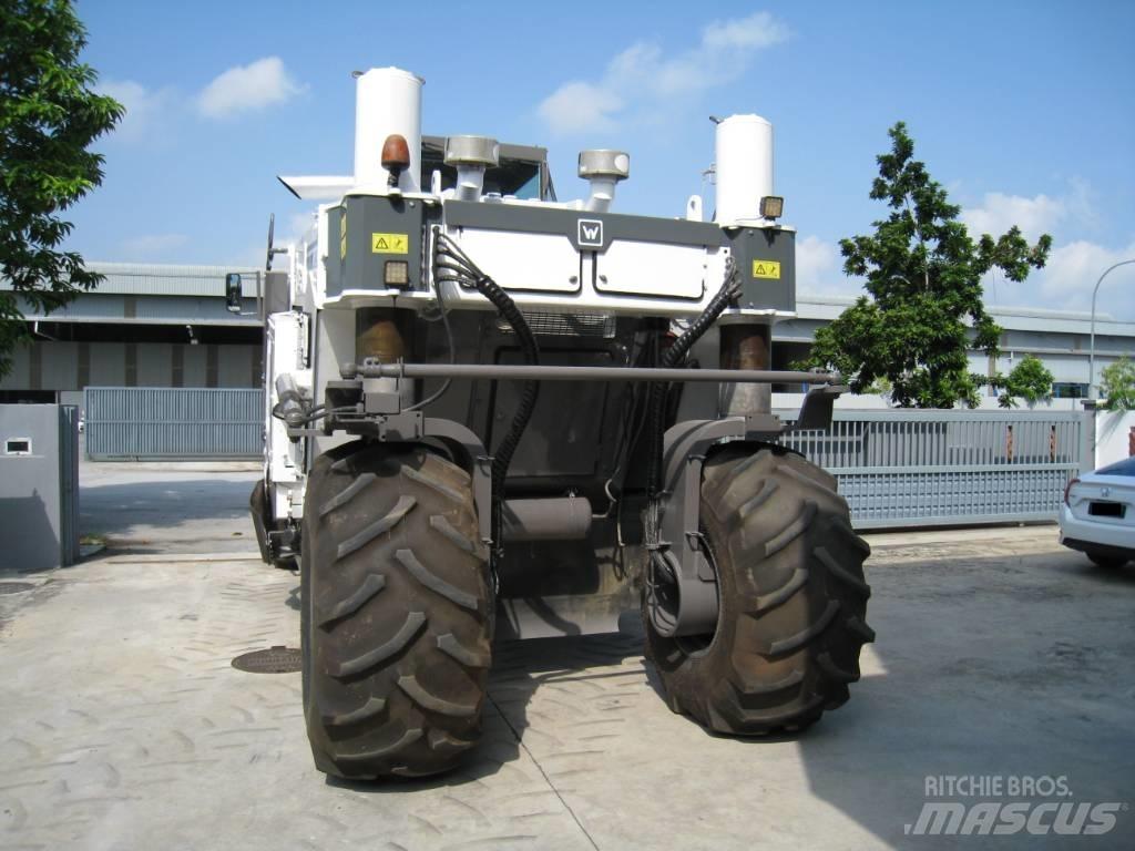 Wirtgen WR2500 Recyklovače asfaltu