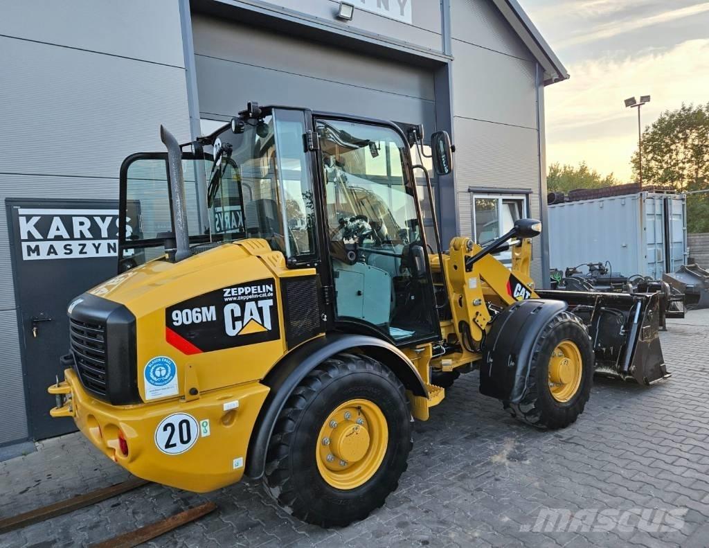 CAT 906 Kolesové nakladače