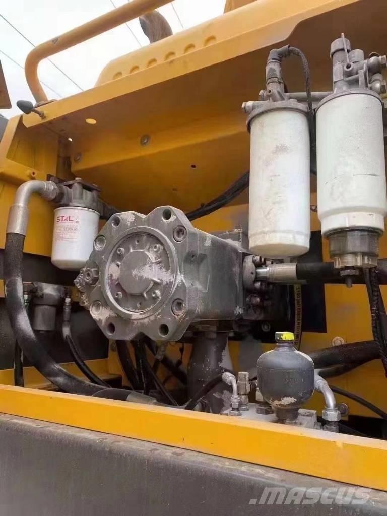 Volvo EC 360 Pásové rýpadlá