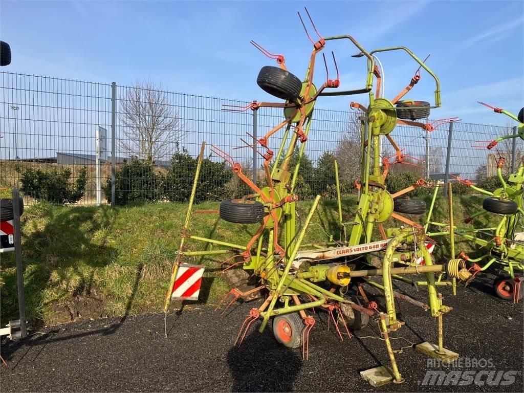CLAAS Volto 640 HR Obracače a zhrabovače sena