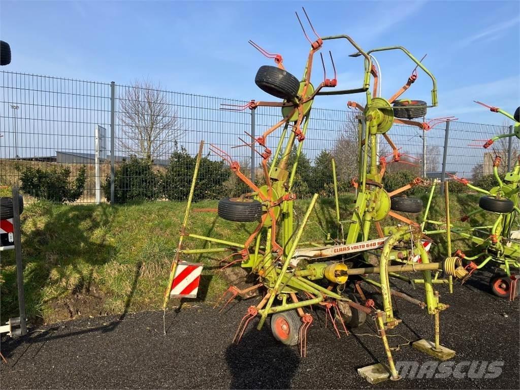 CLAAS Volto 640 HR Obracače a zhrabovače sena