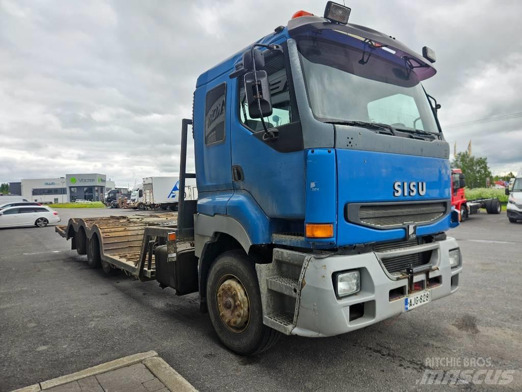 Sisu E12 8x2 Nákladné automobily na prepravu lesných strojov
