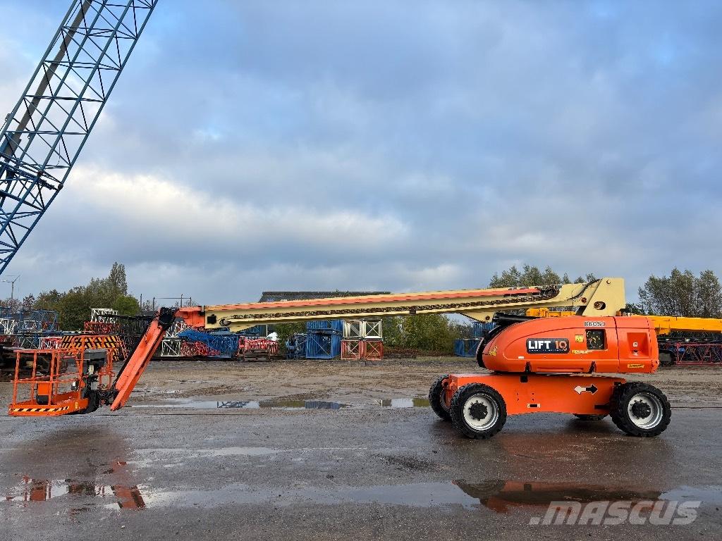 JLG 860 SJ Teleskopické plošiny