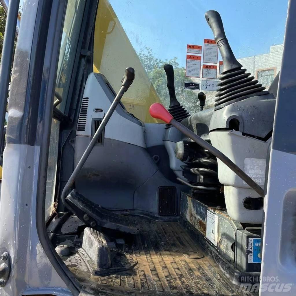 Komatsu PC78US-6 Pásové rýpadlá