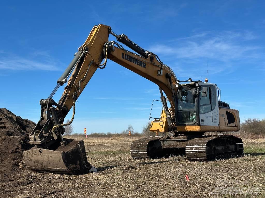 Liebherr R 922 Pásové rýpadlá