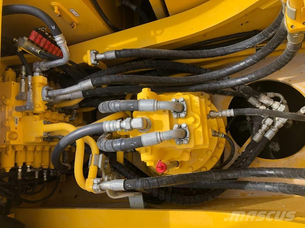 Komatsu 350 Pásové rýpadlá