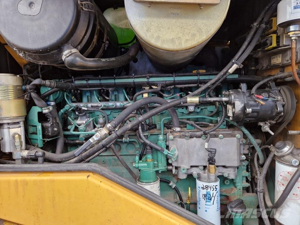 Volvo L 120 E Kolesové nakladače