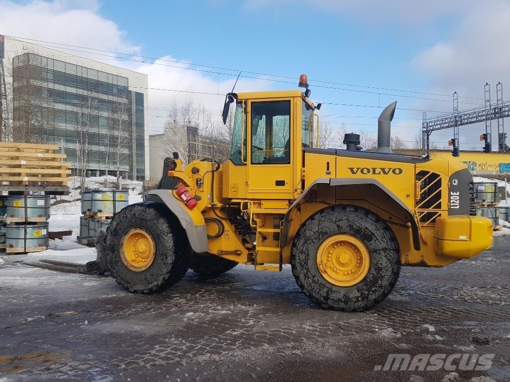 Volvo L 120 E Kolesové nakladače