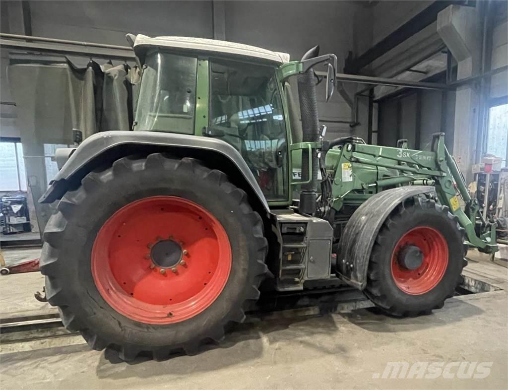 Fendt 820 Vario Traktory