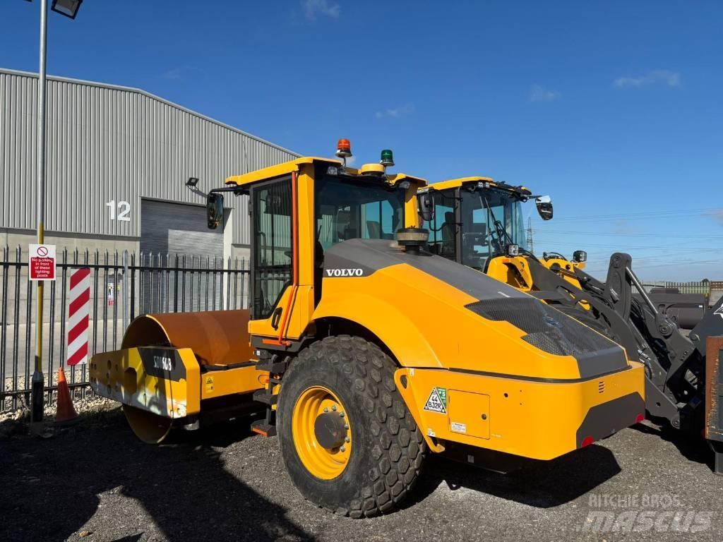 Volvo SD 160 B Pneumatikové valce