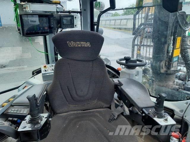 Valtra N153 Lesné traktory