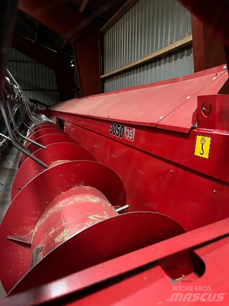 Case IH 9230 Kombinované zberacie stroje