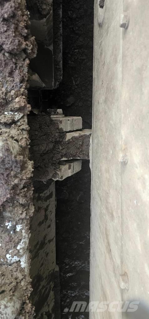 CAT D 11 N Pásové dozéry