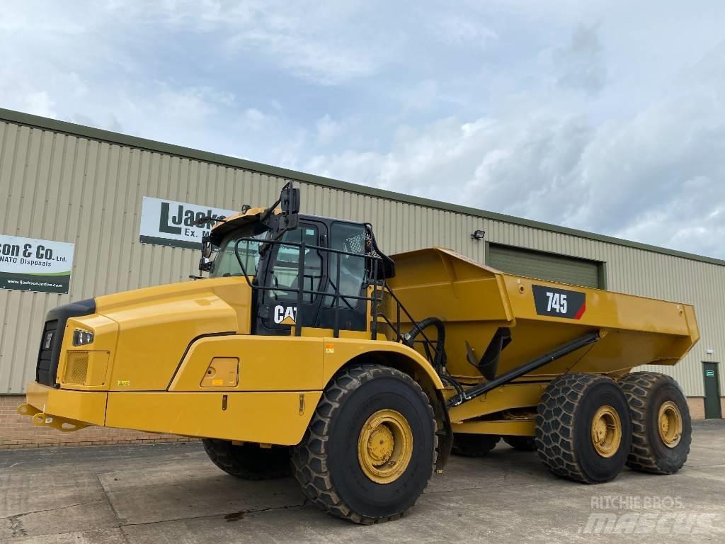 CAT 745 C Kĺbové nákladné autá
