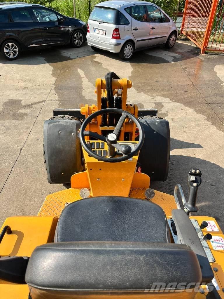 Knikmops KM 250 Kolesové nakladače