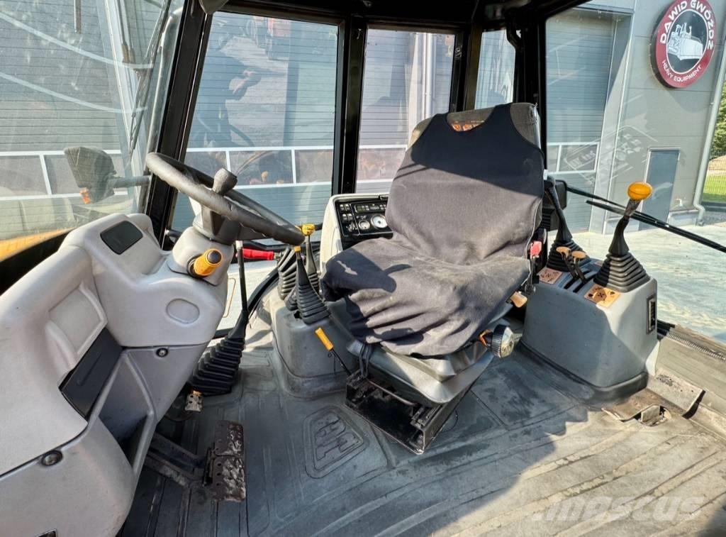 JCB 3 CX Rýpadlo-nakladače