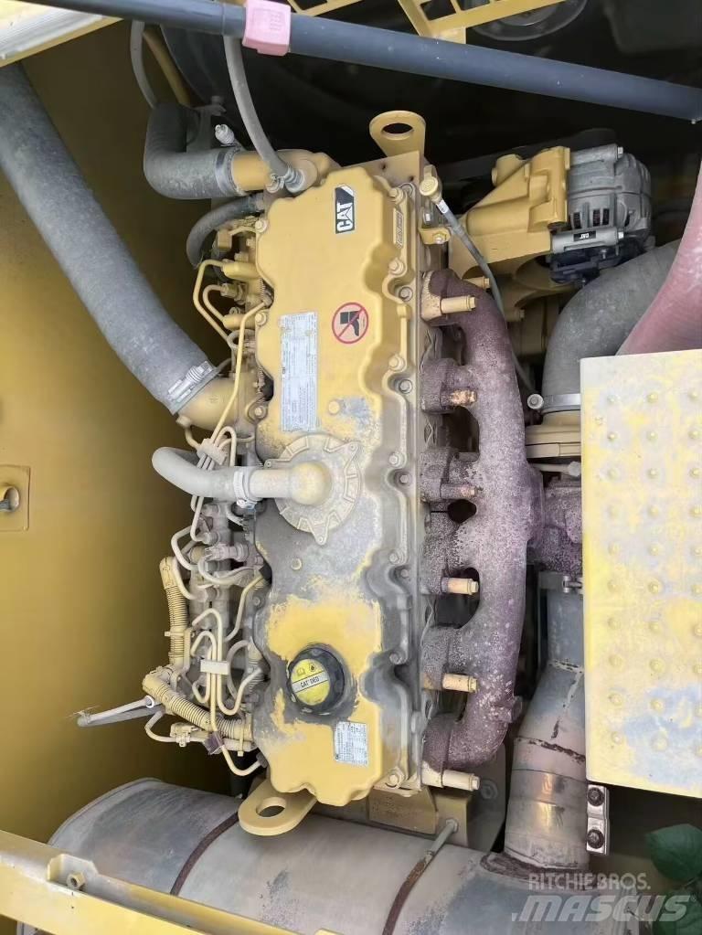 CAT 336 Pásové rýpadlá