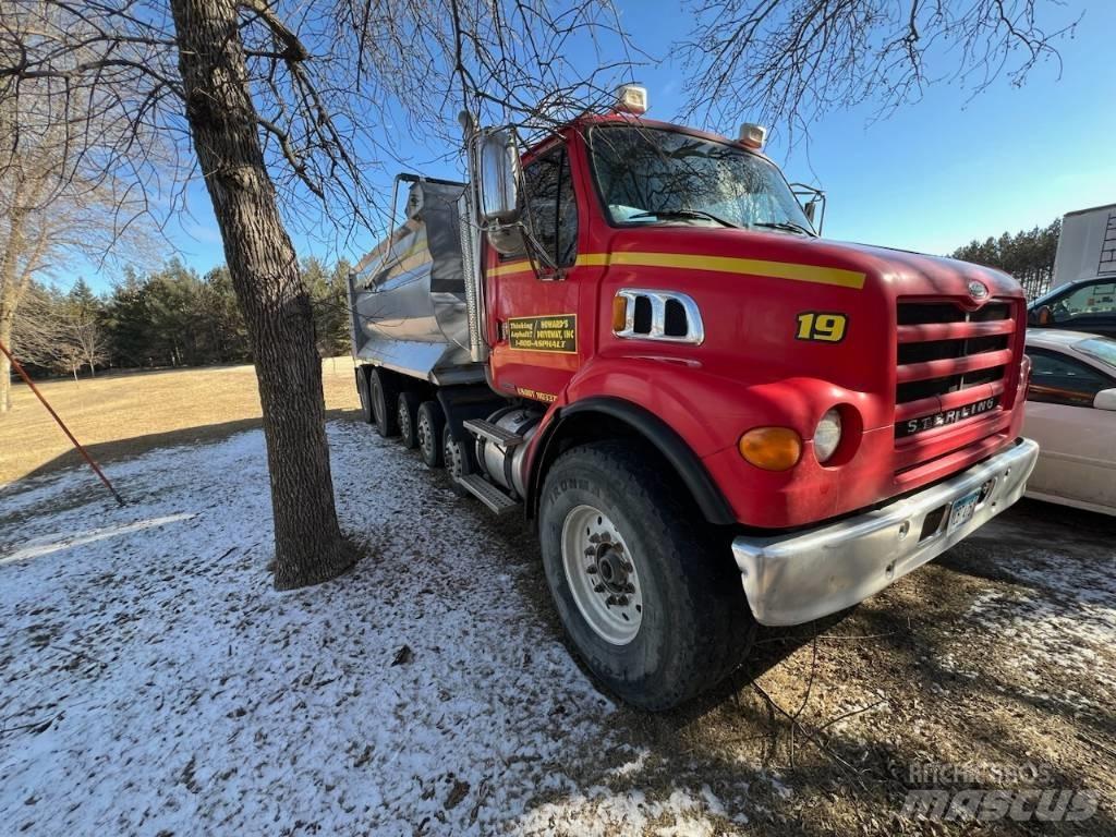 Sterling L 7500 Sklápače