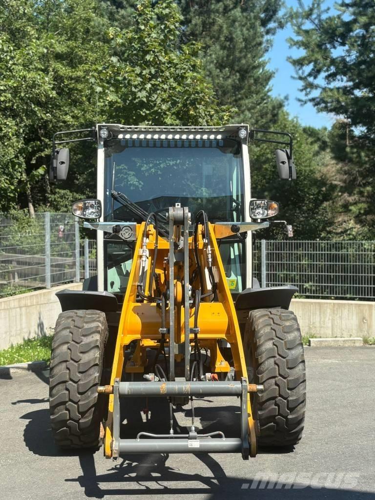 Liebherr L 506 Kolesové nakladače