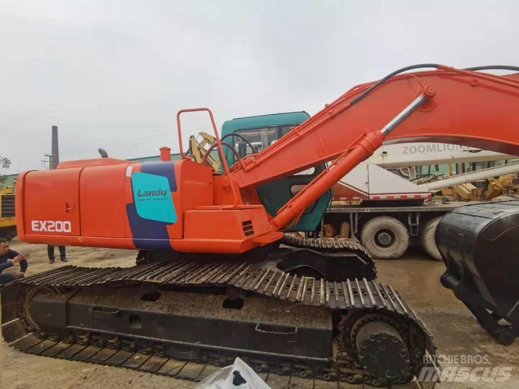 Hitachi EX 200 Pásové rýpadlá