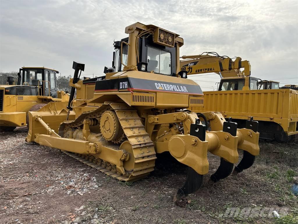 CAT D 7 H Pásové dozéry