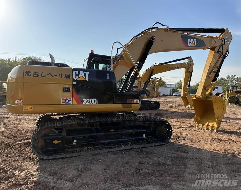 CAT 320 D L Pásové rýpadlá
