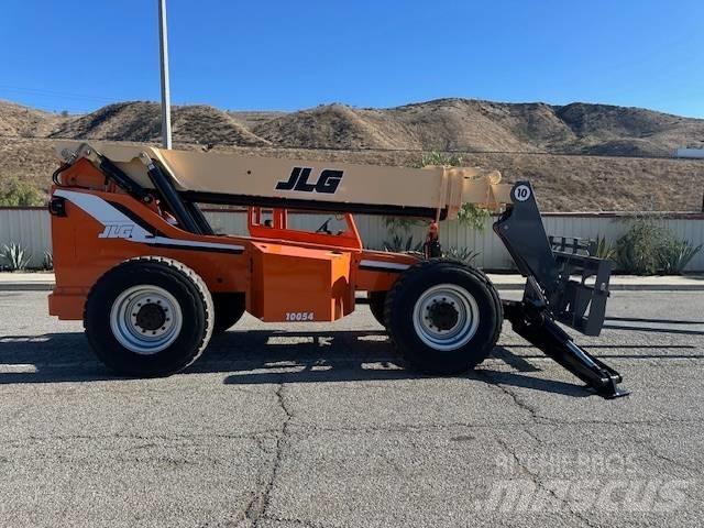 JLG 1054 Teleskopické manipulátory