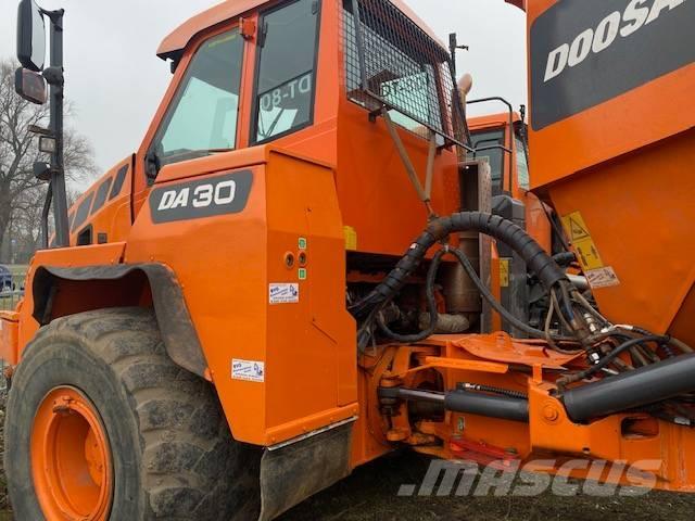 Doosan DA 30 Kĺbové nákladné autá