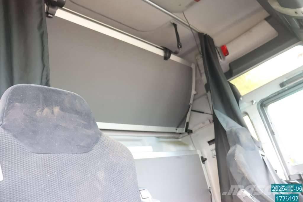 MAN TGX 26.440 Kabíny a interiér