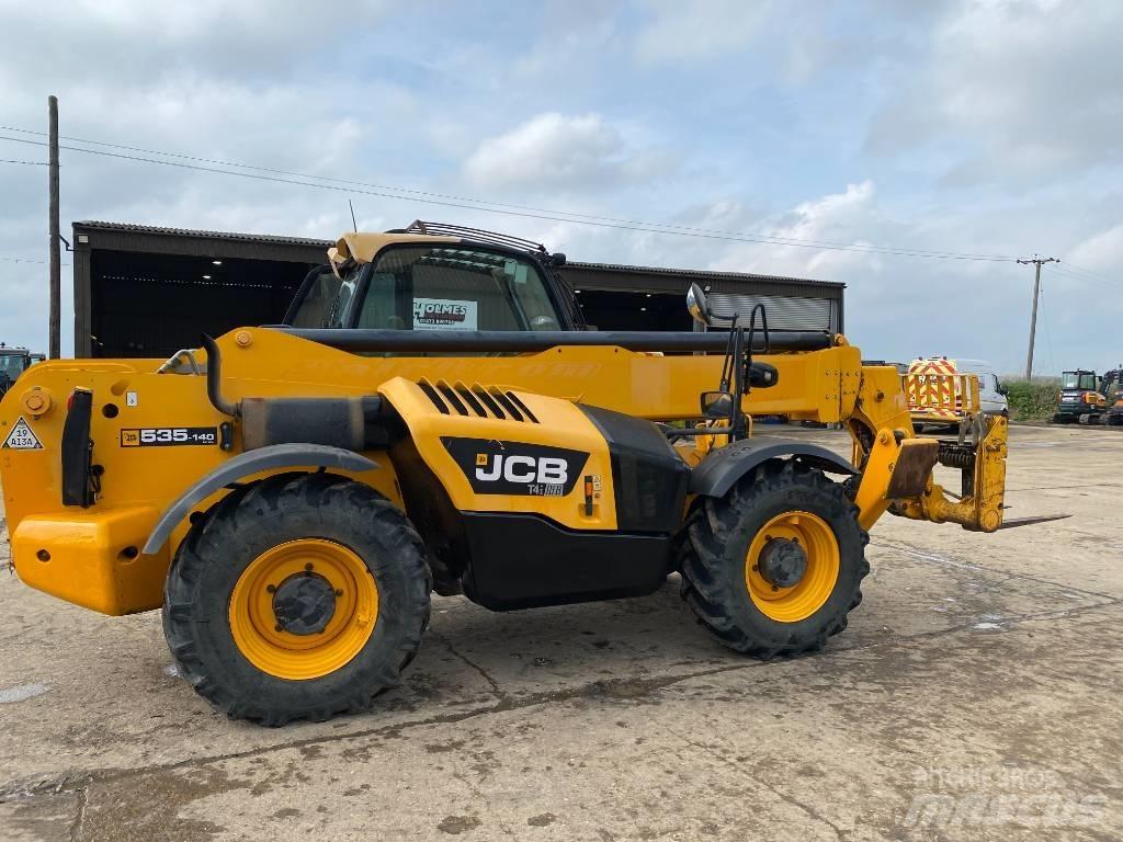 JCB 535-140 Teleskopické manipulátory