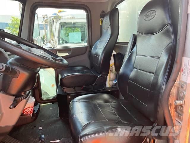 Peterbilt 337 Vozidlá pre prepravu nápojov