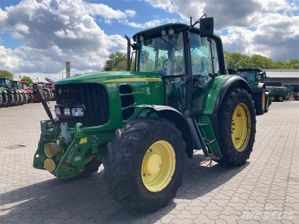 John Deere 6630 Traktory