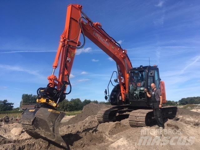 Hitachi ZX 135 US-6 Pásové rýpadlá