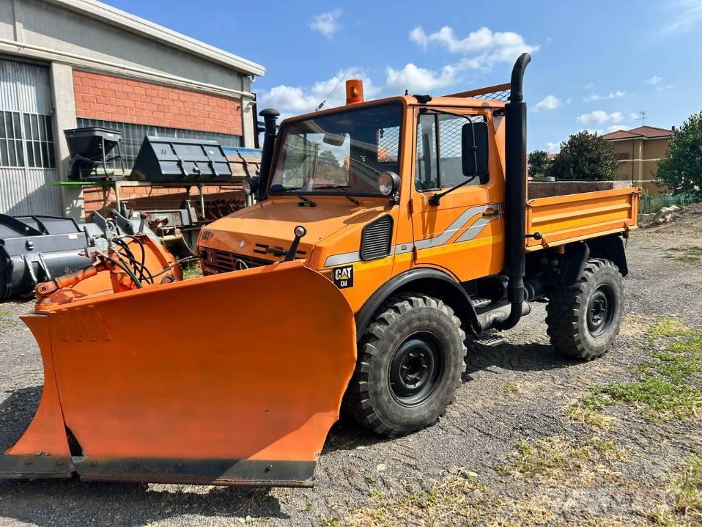 Mercedes-Benz unimog Skriňová nadstavba