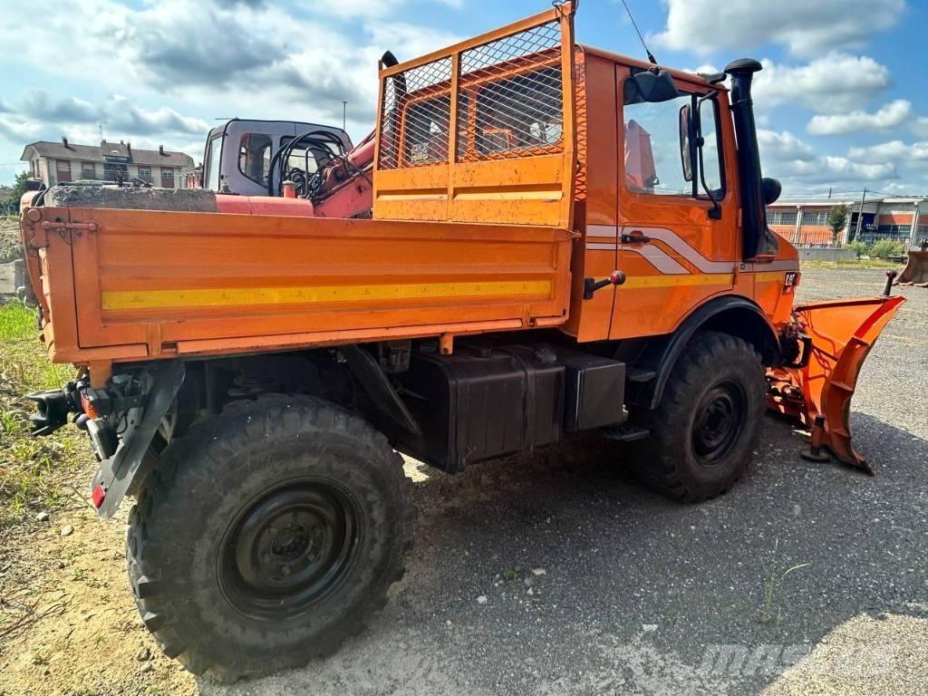Mercedes-Benz unimog Skriňová nadstavba