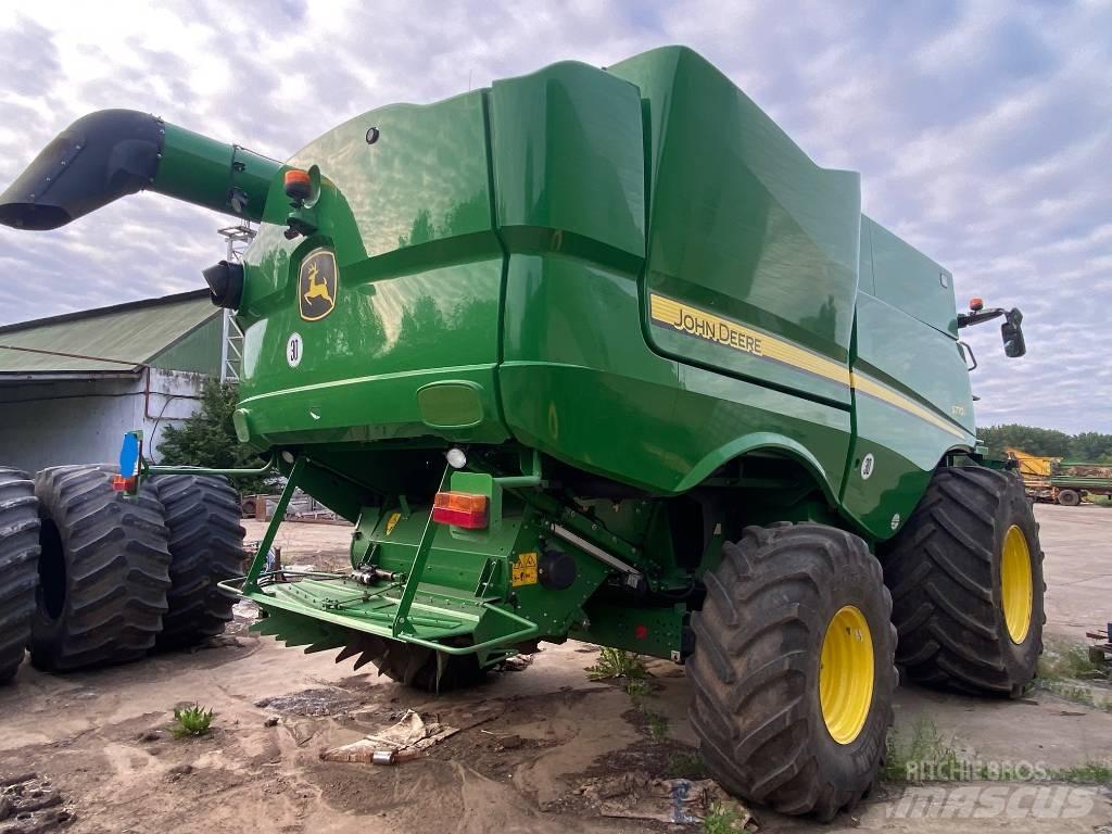 John Deere S770 Kombinované zberacie stroje