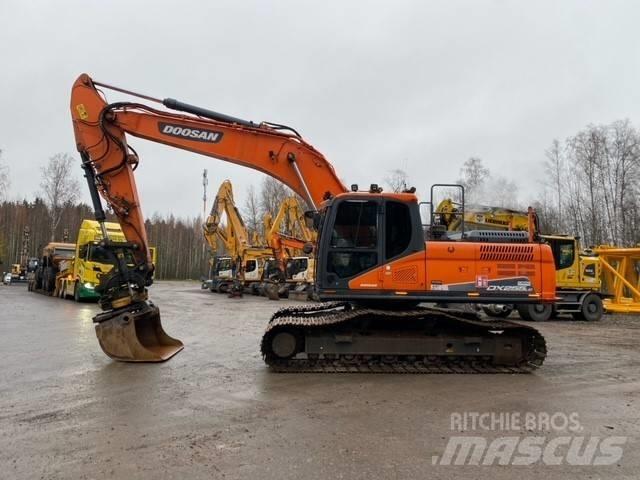 Doosan DX 255 LC-5 Pásové rýpadlá