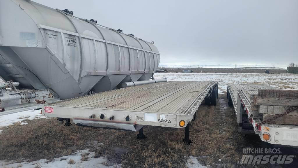 Reitnouer 48' Flatbed Valníky