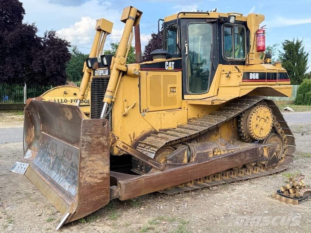 CAT D 6 R Pásové dozéry