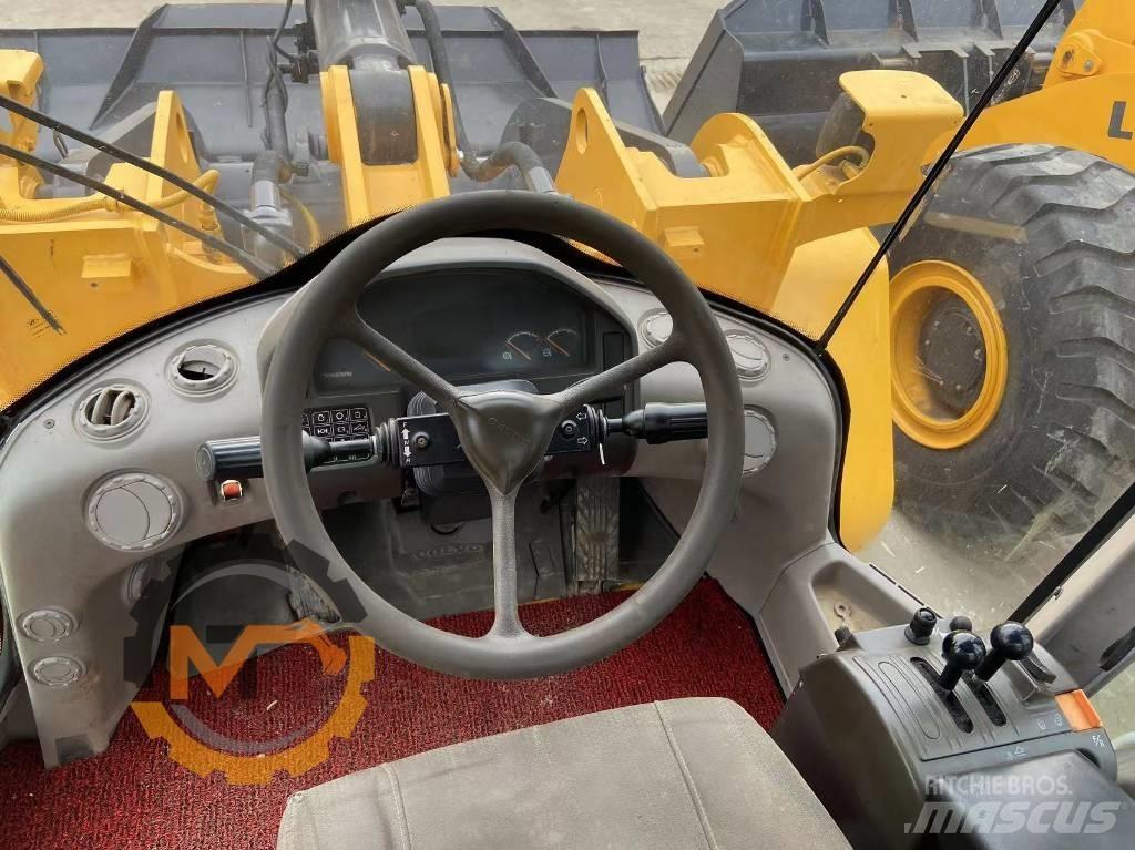 Volvo L 105 Kolesové nakladače