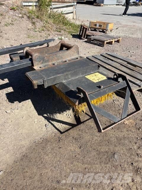  TIK Sopborste 150 Zametacie kefy