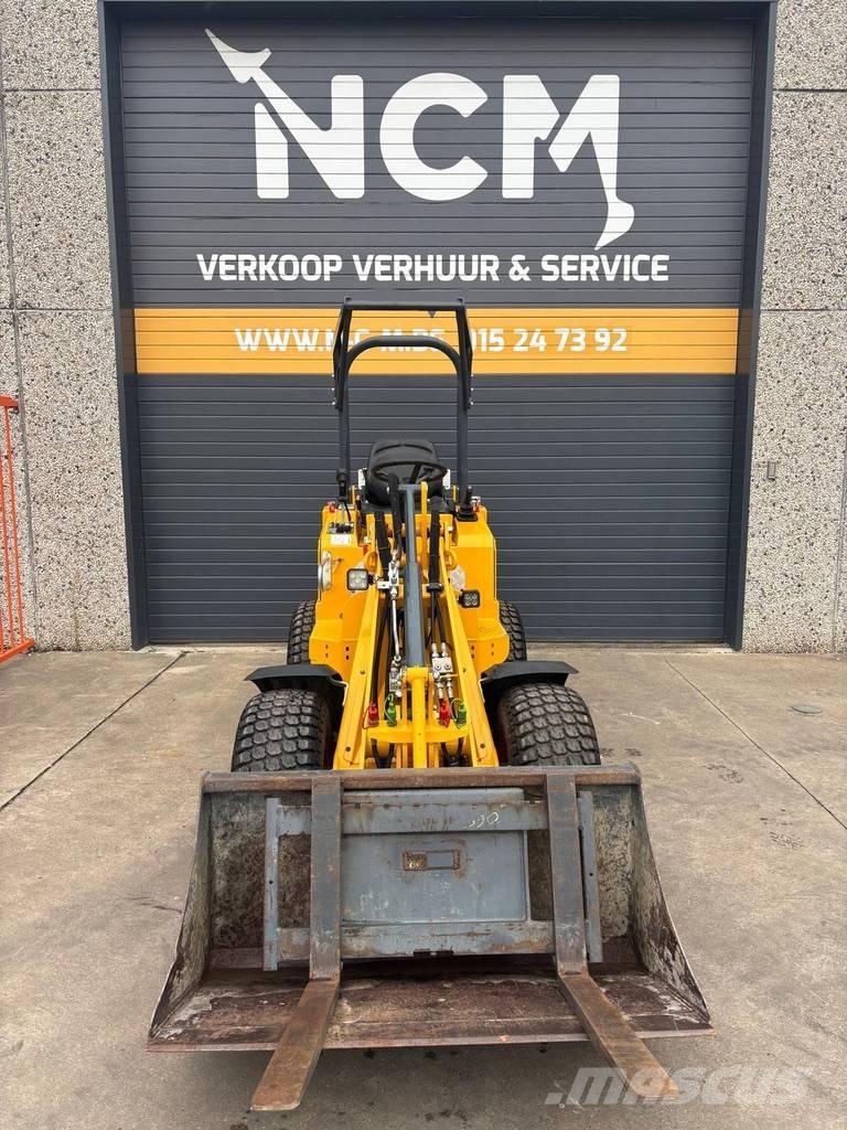 Knikmops KM 130 Kolesové nakladače