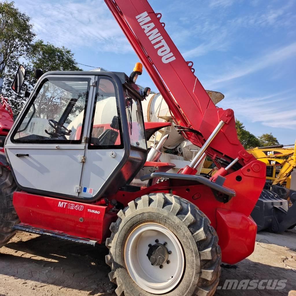 Manitou MT 1240 Teleskopické manipulátory