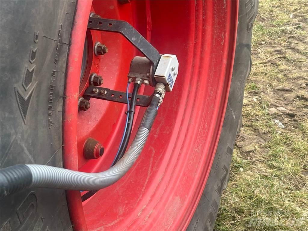 Fendt 724 Vario Traktory