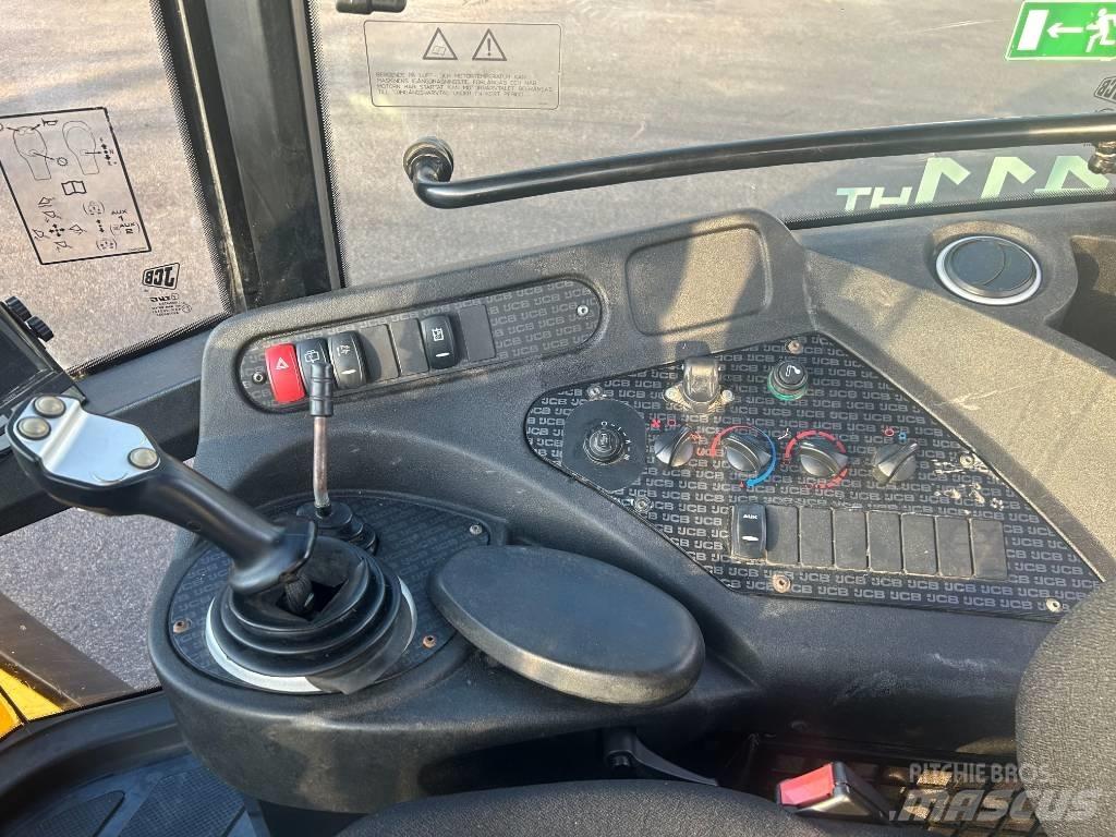 JCB 411 HT Kolesové nakladače