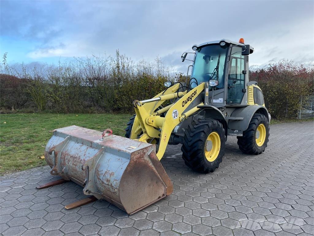 Atlas AR500 Kolesové nakladače