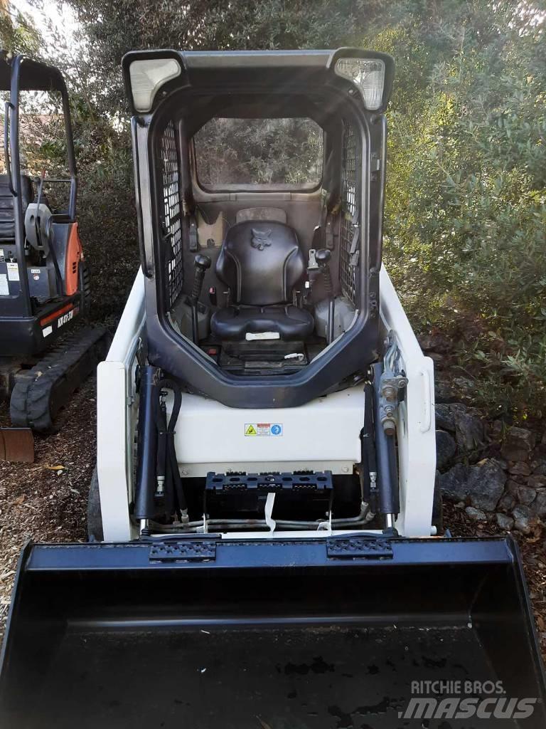 Bobcat T 450 Šmykom riadené nakladače