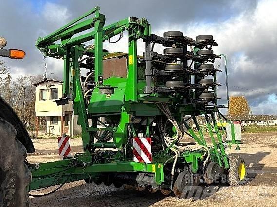 John Deere 750 A Mechanické sejačky