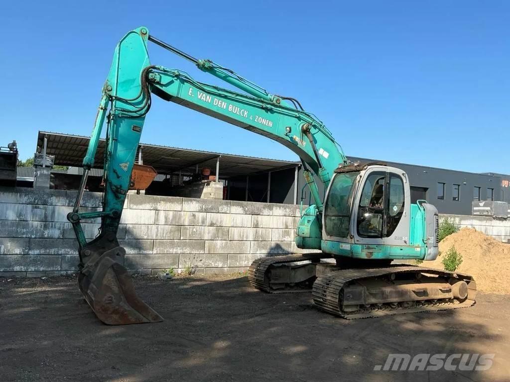 Kobelco SK235SR Pásové rýpadlá